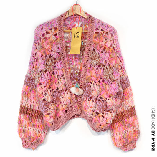 Virkningskit - MYPZ Short Wildflower-kofta Pecan (ENG-DE-NL-ES-FR-IT-DA-SV-NO)