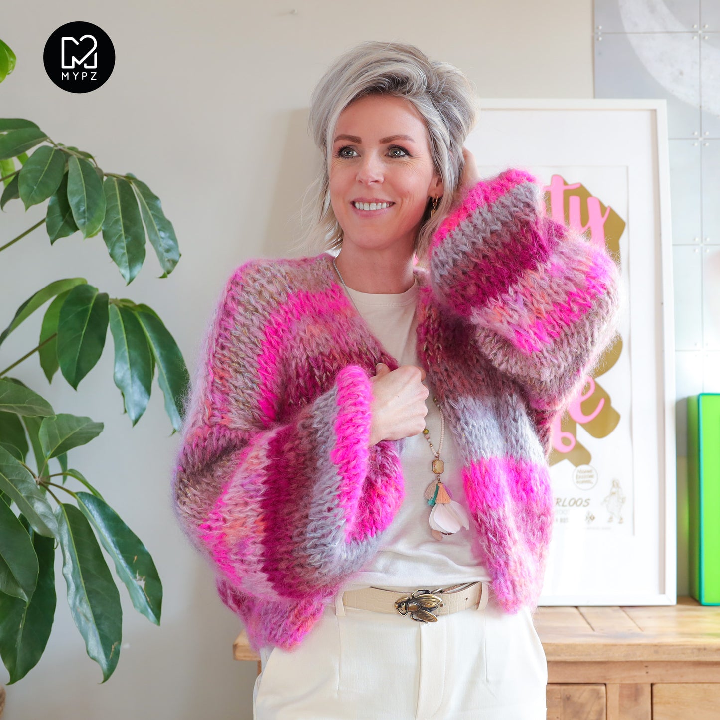 MYPZ Short Chunky Mohair Cardigan Valentine