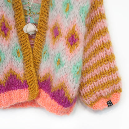Stickmönster – Chunky Mohair-jacka Flora nr 12 (ENG-DE-NL-ES-FR-IT-DA-SV-NO)
