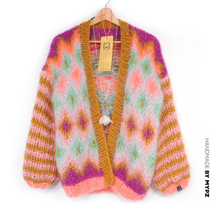 Stickmönster – Chunky Mohair-jacka Flora nr 12 (ENG-DE-NL-ES-FR-IT-DA-SV-NO)